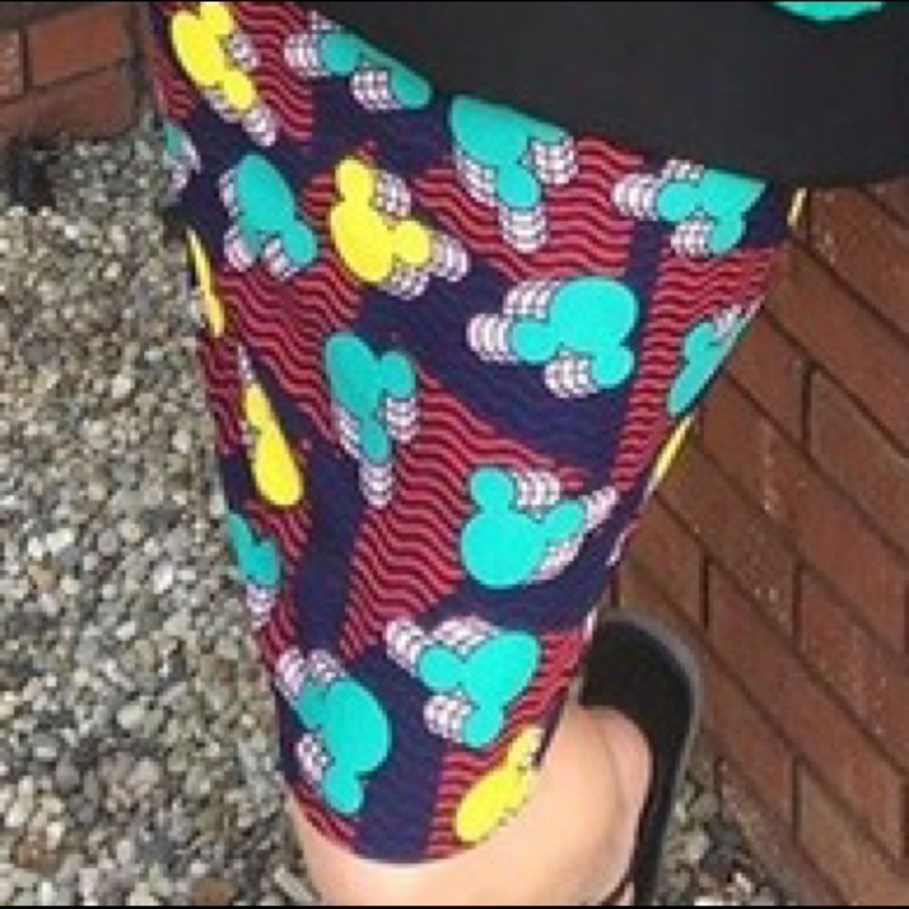 Lularoe Cassie Skirt in 80s Mickey Mouse Print